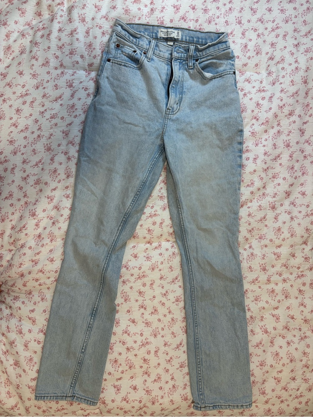 Abercrombie & Fitch Pale Blue 90s Slim Straight ultra high rise Leg Jeans